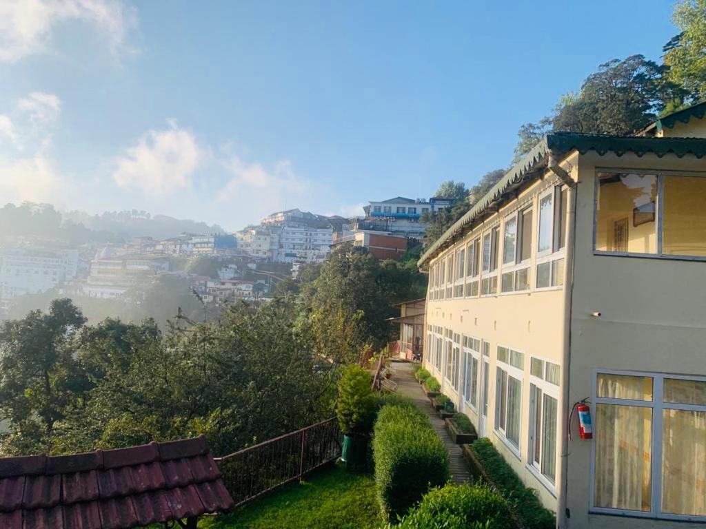 Hotel Padmini Nivas Mussoorie Exterior photo